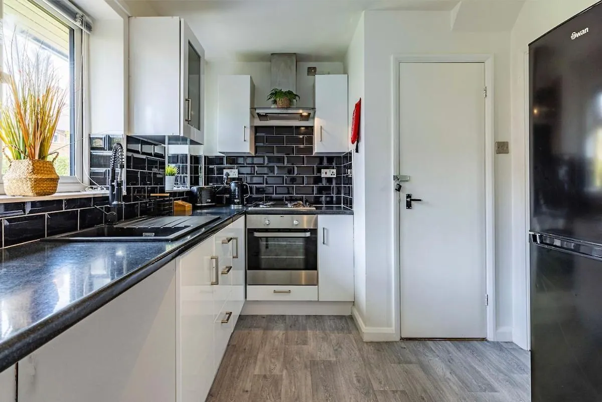 Villa Entire Stylish Family Home With Free Parking Nottingham United Kingdom
