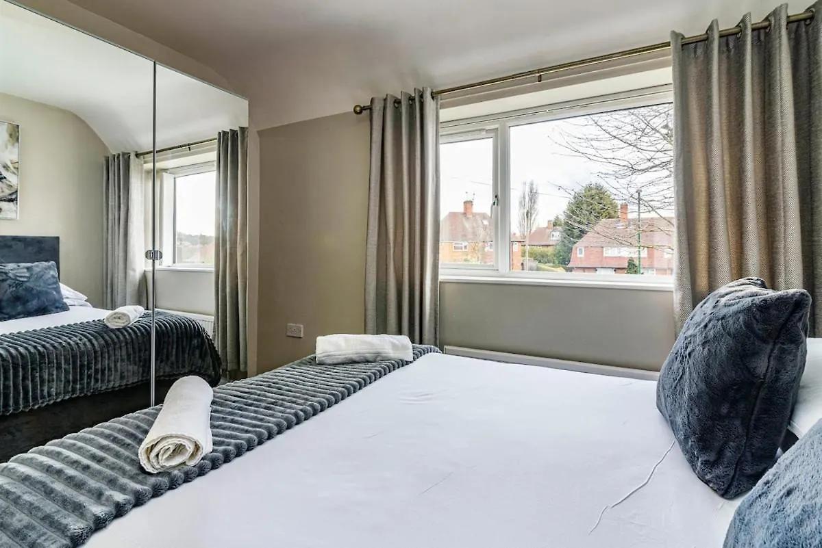Entire Stylish Family Home With Free Parking Nottingham 0*,  United Kingdom